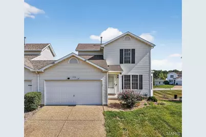 1059 Chesterfield Drive, Wentzville, MO 63385 - Photo 1