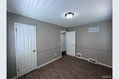 9517 Lydell Drive, Affton, MO 63123 - Photo 14