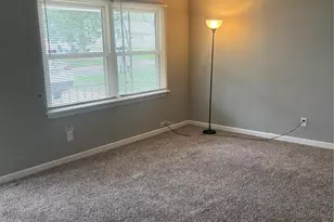 9836 Lorna Ln, Saint Louis, MO 63136 - Photo 2