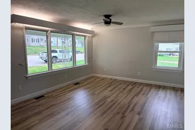 1310 E 6th Street, Washington, MO 63090 - Photo 6