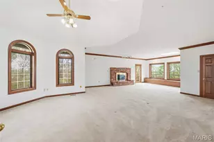 18230 Hager Ln, Chesterfield, MO 63005 - Photo 34