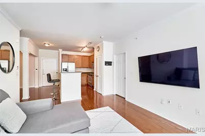 1251 Strassner Drive #2403, Brentwood, MO 63144 - Photo 16