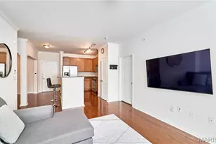 1251 Strassner Dr, Brentwood, MO 63144 - Photo 16