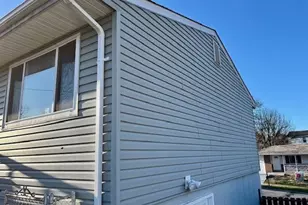 180 Chinon Dr, Saint Louis, MO 63129 - Photo 8