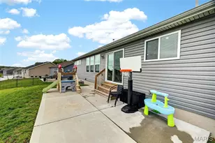 557 Lakewood Dr, Moscow Mills, MO 63362 - Photo 34