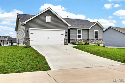 557 Lakewood Drive, Moscow Mills, MO 63362 - Photo 2