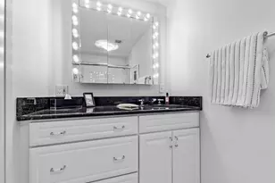 200 S Brentwood Blvd, Clayton, MO 63105 - Photo 18