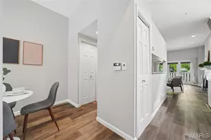 10 Manhattan Mews, Saint Louis, MO 63108 - Photo 6