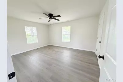 211 Maple St, Pilot Knob, MO 63663 - Photo 6