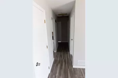 302 Banff Circle, Saint Louis, MO 63137 - Photo 6