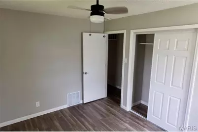 302 Banff Circle, Saint Louis, MO 63137 - Photo 10