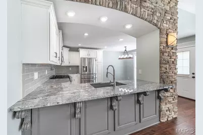 2013 Tumbleweed Trail, Poplar Bluff, MO 63901 - Photo 2