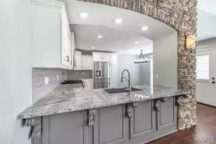 2013 Tumbleweed Trail, Poplar Bluff, MO 63901 - Photo 2