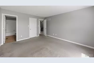 330 Hunters Heights Drive, Eureka, MO 63025 - Photo 10