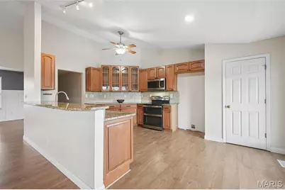 158 Royalwood Place Court, Lake Saint Louis, MO 63367 - Photo 10