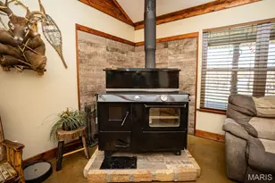 4710 Pike 451, Curryville, MO 63339 - Photo 10