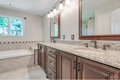 15355 Highcroft Drive, Chesterfield, MO 63017 - Photo 28