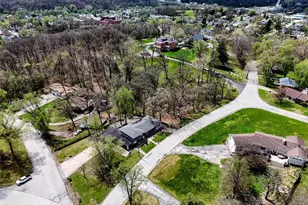 2009 Crescent Dr, Hannibal, MO 63401 - Photo 6