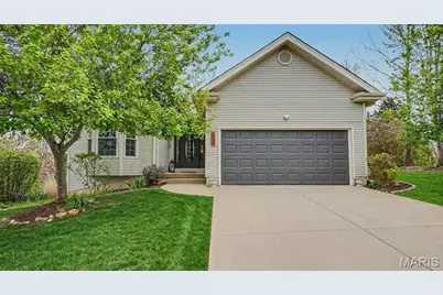 604 Birdnest Walk, Wentzville, MO 63385 - Photo 2