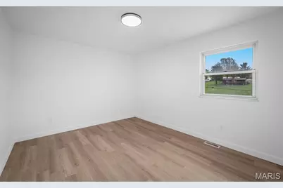 11565 Mehl Avenue, Florissant, MO 63303 - Photo 16