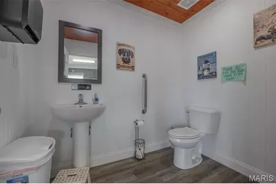 220 W Lincoln Street, Hawk Point, MO 63349 - Photo 10