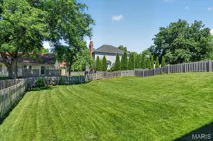 15327 Grantley Dr, Chesterfield, MO 63017 - Photo 56
