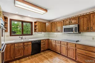 4801 Little Branch Pl, Unincorporated, MO 63128 - Photo 10