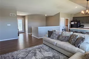 360 Birchwood Dr, Moscow Mills, MO 63362 - Photo 8