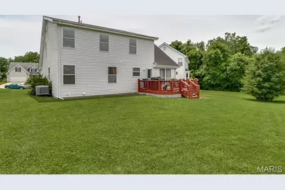 4647 Robbins Grove Drive, Florissant, MO 63034 - Photo 4