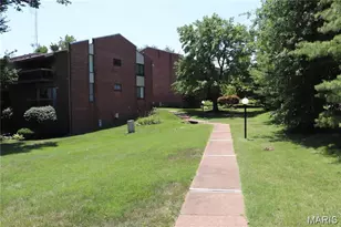 5271 Cedarstone Ct, Mehlville, MO 63129 - Photo 12