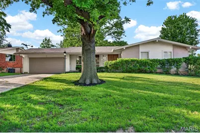 3255 Classic Drive, Florissant, MO 63033 - Photo 2