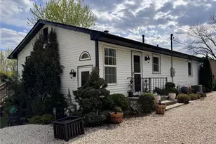 415 S 11th St, Louisiana, MO 63353 - Photo 1