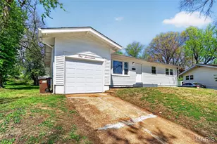117 Bayview Dr, Warrenton, MO 63135 - Photo 2