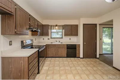 4216 Elkhart Lake Road, Saint Charles, MO 63304 - Photo 14