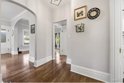 8524 S Laclede Station Road, Affton, MO 63123 - Photo 16
