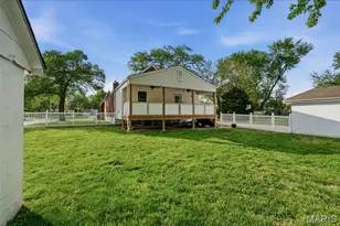 1800 Patterson Rd, Florissant, MO 63031 - Photo 38