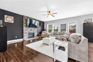 821 Grant Park Ct, Wentzville, MO 63385 - Photo 4