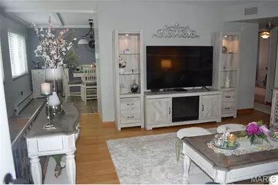 10697 Carroll Wood Way, Saint Louis, MO 63128 - Photo 6