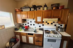 3413 St Henry Ln, Bel-Ridge, MO 63121 - Photo 8