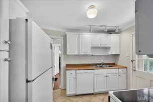 1133 N Geyer Rd, Kirkwood, MO 63122 - Photo 6