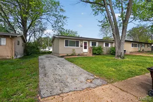 253 Elmdale Dr, Ferguson, MO 63135 - Photo 2