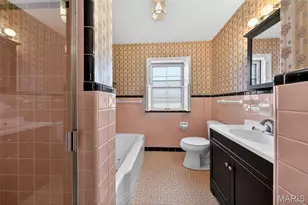 8125 Halifax Dr, Clayton, MO 63105 - Photo 16