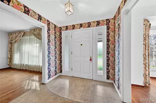 8125 Halifax Dr, Clayton, MO 63105 - Photo 2