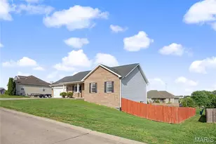 233 Oak Meadow Dr, Jackson, MO 63755 - Photo 2