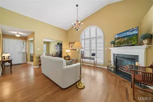 806 Whispering Village Cir, Ballwin, MO 63021 - Photo 4