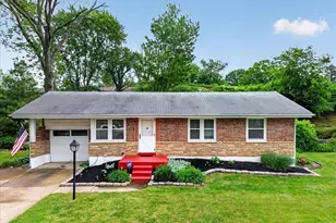 10312 Seaton Dr, Bellefontaine Neighbors, MO 63137 - Photo 6