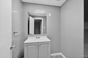 10312 Seaton Dr, Bellefontaine Neighbors, MO 63137 - Photo 24