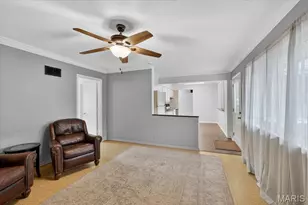 10312 Seaton Dr, Bellefontaine Neighbors, MO 63137 - Photo 20