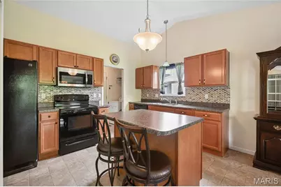 830 Hawks Circle Drive, Hillsboro, MO 63050 - Photo 6