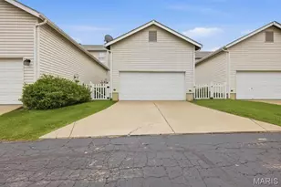 985 Rolling Thunder Dr, O'Fallon, MO 63368 - Photo 36